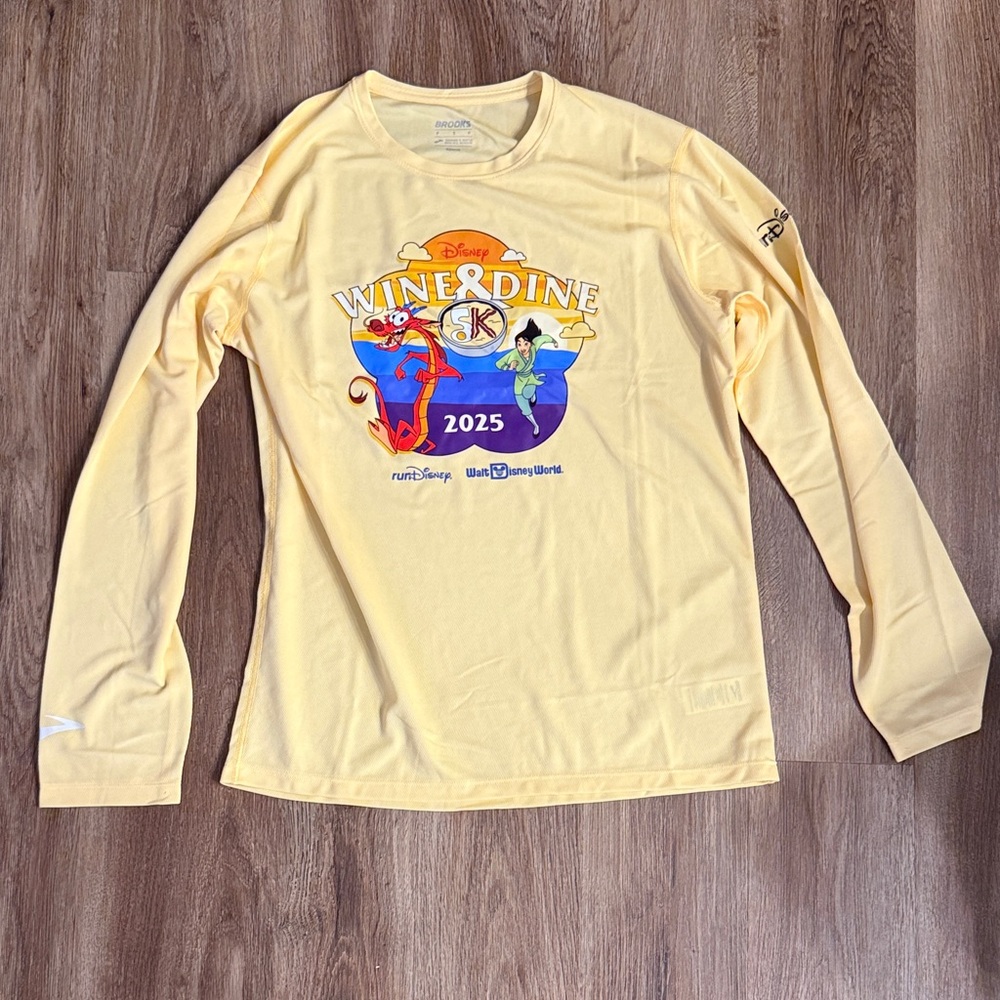 Brooks Running 2025 Disney Wine & Dine 5K Yellow Long Sleeve Shirt - Small